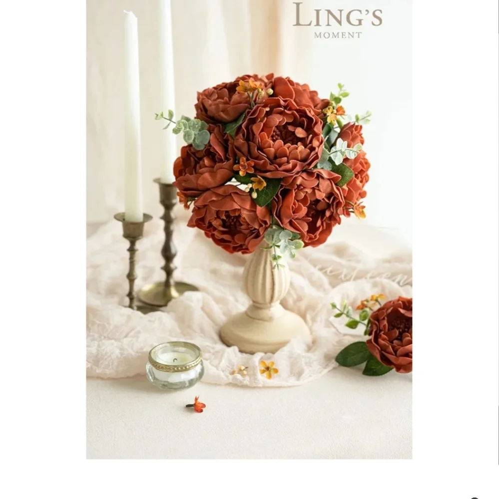 Elegant Terracotta Floral Arrangement